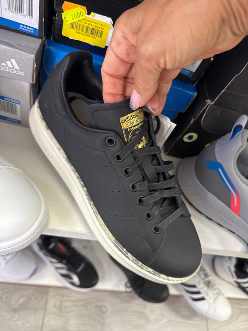Scarpe Adidas Bd8053