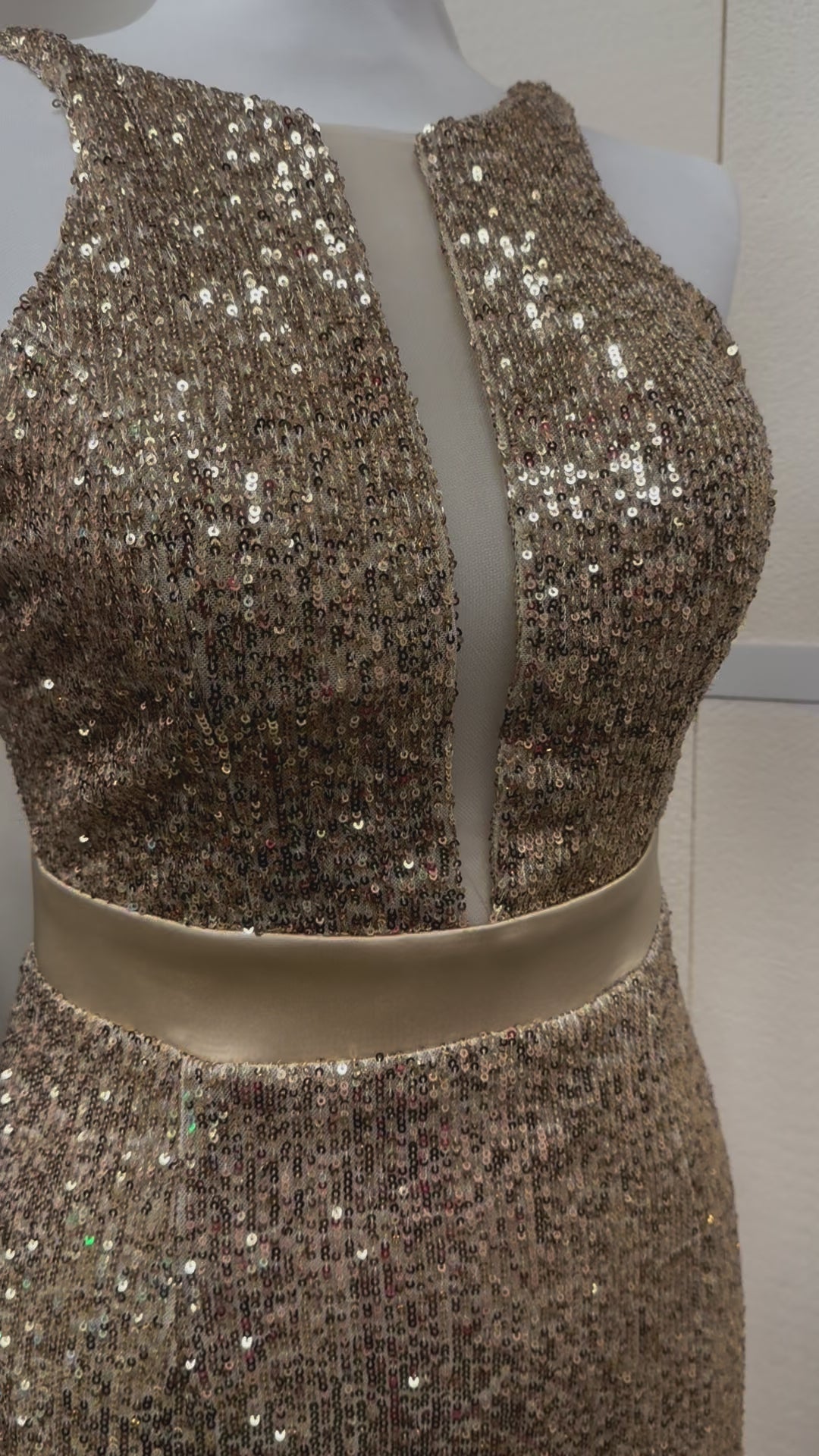 Abito paillettes f42569 Oro